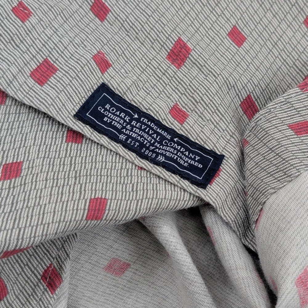 Roark Revival Button Up Shirt Mens Large Gray Red Square Pattern Casual - Picture 8 of 9